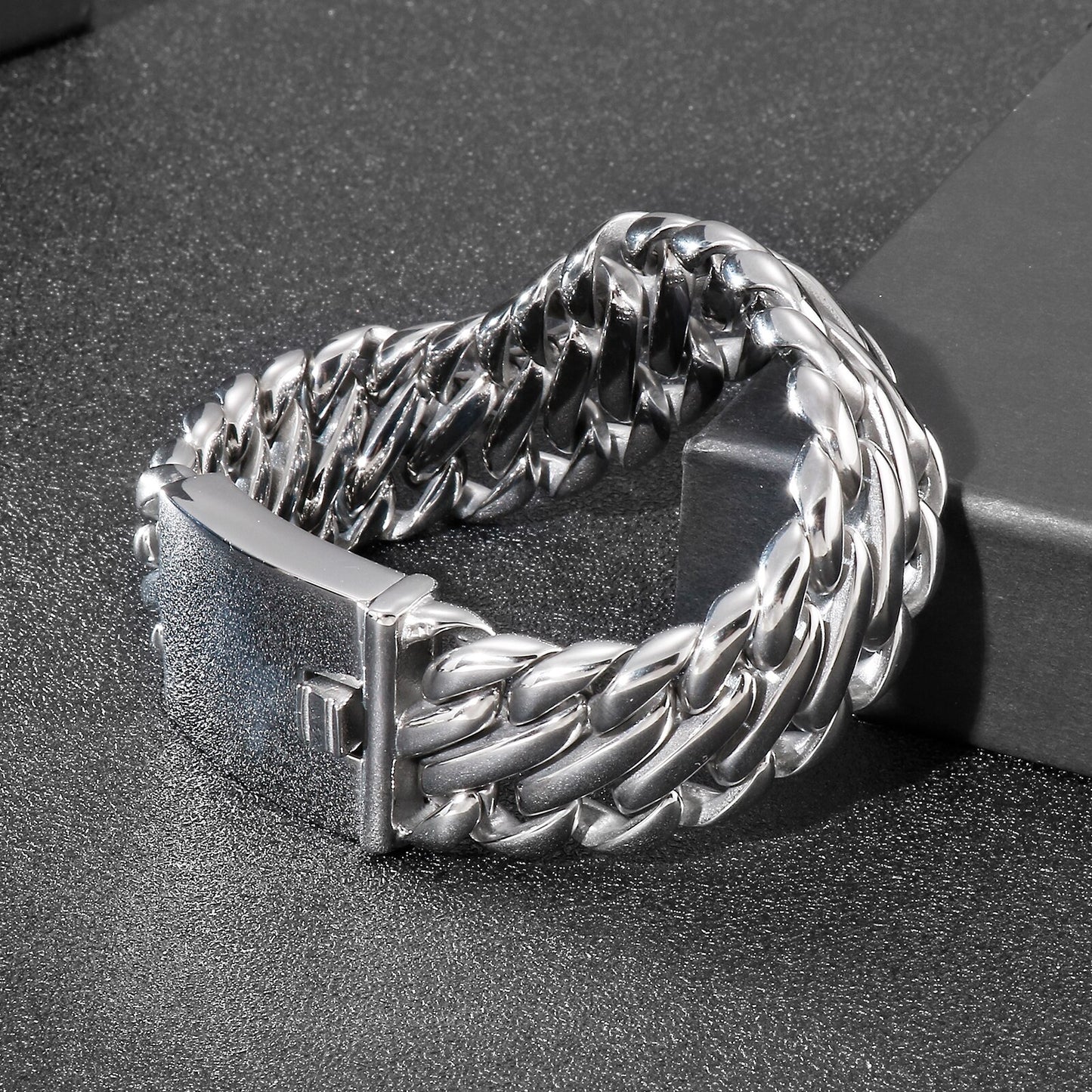Trendy Wide Big Shiny Men Bracelet High Quality Polished Stainless Steel Wristband Male Bracelets Bangle Jewelry