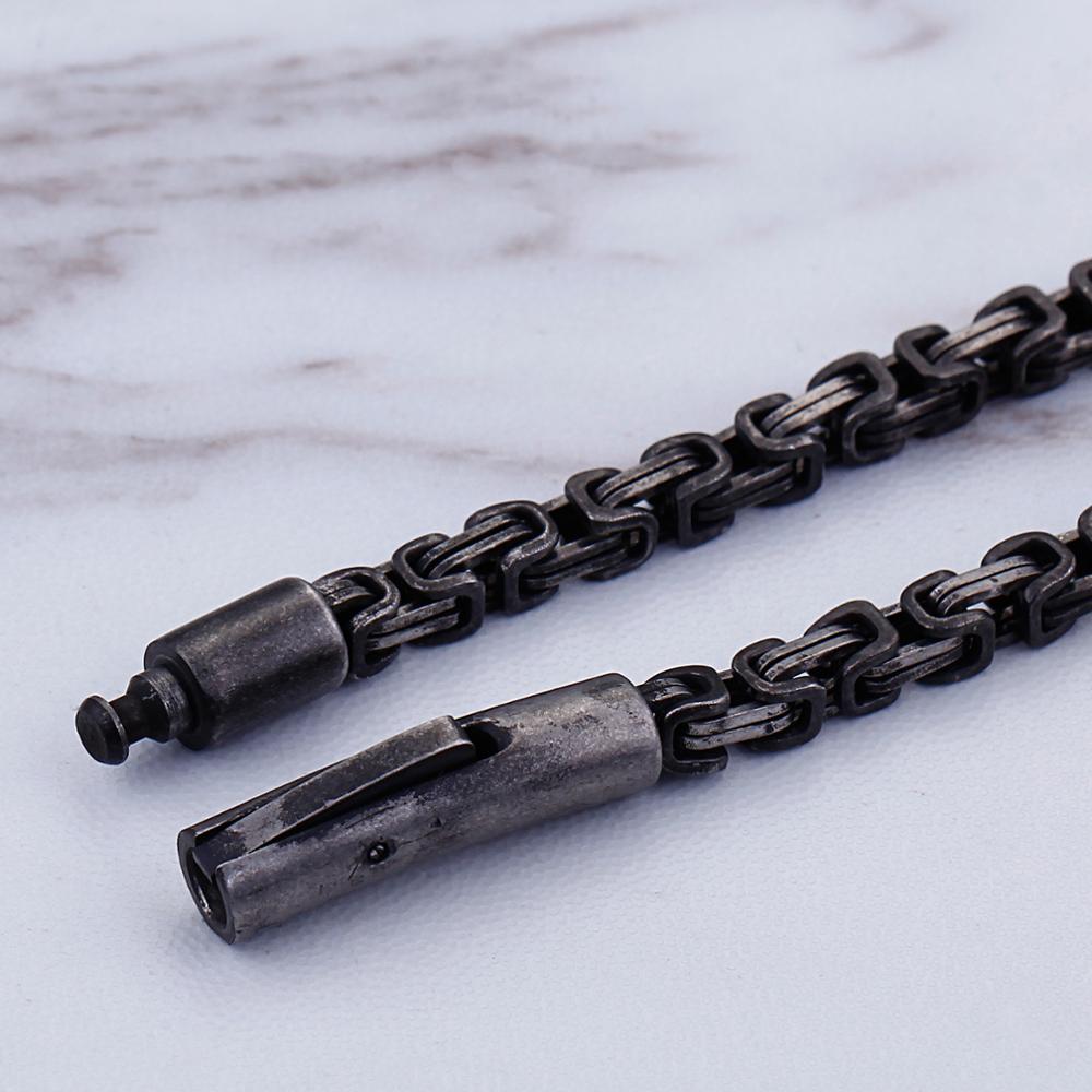 Small Gauge Byzantine Chain Box Chain Necklace